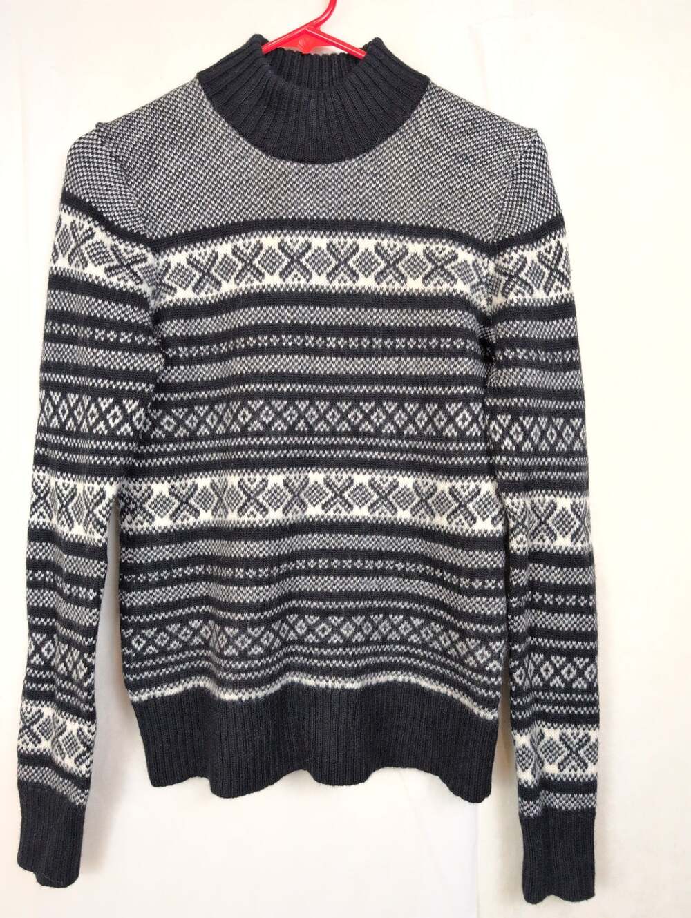 Brooks Brothers Merino wool fair isle black and white sweater Size S Ski Cabin